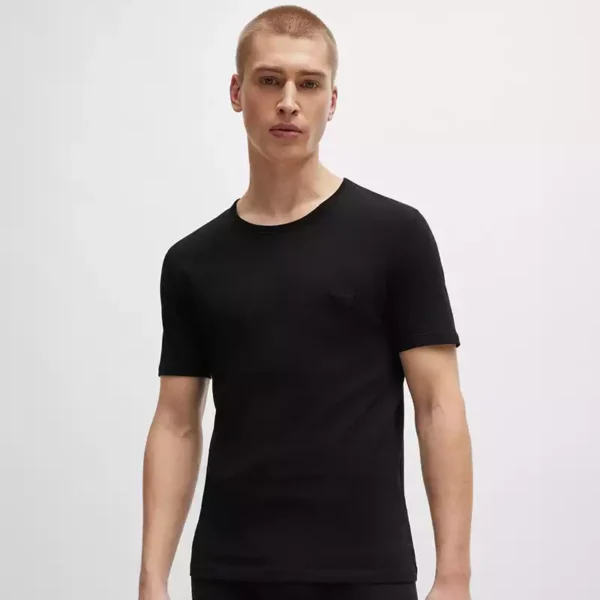 Remera negra con logo bordado Hugo Boss